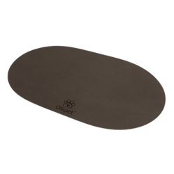 Smart spiseunderlag i khaki. Mindsker at spildt vand ender på gulvet