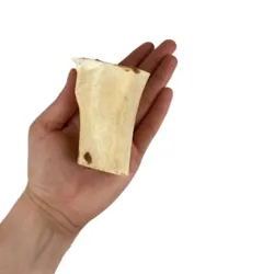 natural beef bone i hånden