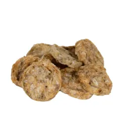 Sprøde Treat Eaters Iceland Salmon Skin Chips lavet af laksehud – naturlige hundegodbidder med smag af fisk.
