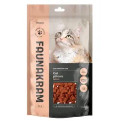 Faunakram cat pillows with salmon kattegodbidder i pose med sprøde puder
