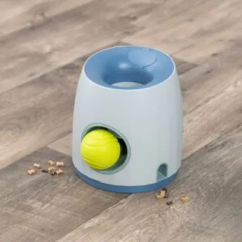 Trixie Ball & Treat | Level 3