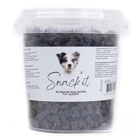 Snack'it Semi-Moist Mini Bones med okse er små bløde godbidder til hunde. Korn- og glutenfri opskrift til træning og hygge.