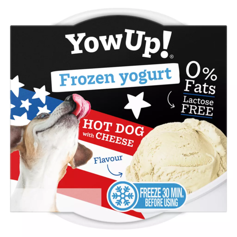 Forkæl din hund med YowUp Dog Frozen Yoghurt Hotdog & Cheese. Laktosefri hundeyoghurt med 0 % fedt, der fryses på kun 30 minutter og serveres som en kølende snack på varme dage.