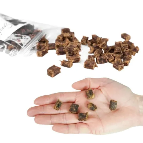 Snack'it hesteterninger semibløde træningsgodbidder i hånd
