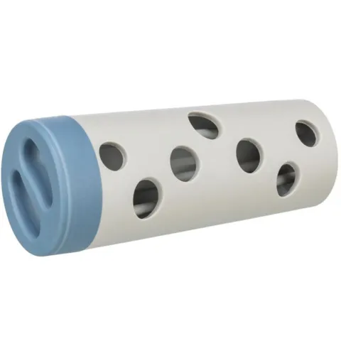 Snack roll | Pindene kan anes igennem hullerne