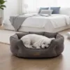 Lækker hundeseng med vendbar pude.