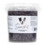 Snack'it Semi-Moist Mini Bones med hest er bløde og smagfulde træningsgodbidder til hunde. Korn- og glutenfri opskrift.