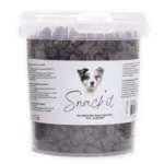 Snack'it Semi-Moist Mini Bones med kanin er små bløde hundegodbidder til træning og belønning. Korn- og glutenfri.