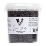 Snack'it Semi-Moist Mini Bones med vildt er bløde og smagfulde godbidder til hunde. Korn- og glutenfri opskrift velegnet til træning.